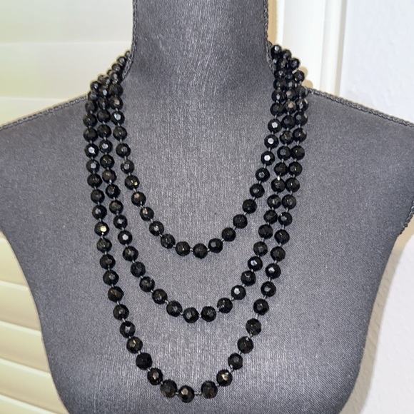 Vintage  Faceted Jet Black Onyx glass Beaded Necklace - Picture 3 of 6
